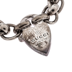Pre Owned خاتم غوتشي سلسلة دلاية قلب فضة خالصة مقاس EU 58