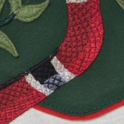 Gucci Off White and Green Cotton Snake Stud Detail Embroidered T-Shirt L
