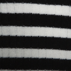 Pre Owned Gucci Monochrome Striped Knit Floral Embroidered Applique Sweater M