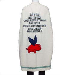 Pre Owned Gucci Cream Knit Wool Flying Pig Detail Cape M