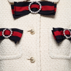 Pre Owned Gucci Cream Bow Detail Tweed Cropped Jacket S