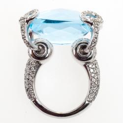 Gucci Diamond & Topaz 18 K White Gold Horsebit Cocktail Ring Size 53