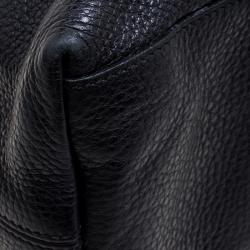 مملوكة مسبقًا Gucci Black Pebbled Leather Medium Soho Tote