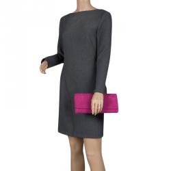 مملوكة مسبقًا Gucci Pink Suede Broadway Crystal Closure Clutch