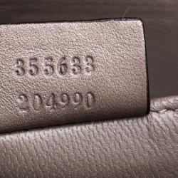 مملوكة مسبقًا Gucci Pink Suede Broadway Crystal Closure Clutch