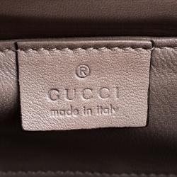 مملوكة مسبقًا Gucci Pink Suede Broadway Crystal Closure Clutch