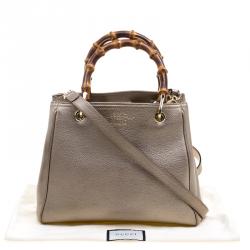 مملوكة مسبقًا حقيبة يد غوتشي جلد بيج ميتاليك بحمالة علوية من البامبو