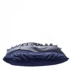 Pre Owned Gucci Metallic Blue Leather Studded Shoulder Bag