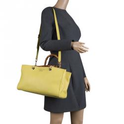 Pre Owned Gucci Yellow Leather Bamboo Top Handle Shopper Tote