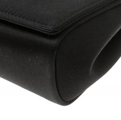 مملوكة مسبقًا Gucci Black Satin and Snakeskin Floral Embellished Clutch 