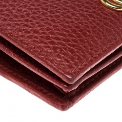 مملوكة مسبقًا حافظة بطاقات غوتشي G مزدوج جلد حمراء