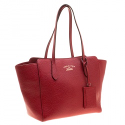 Pre Owned Gucci Red Leather Small Swing Tote