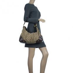 مملوكة مسبقًا Gucci Beige Monogram GG Jockey Hobo