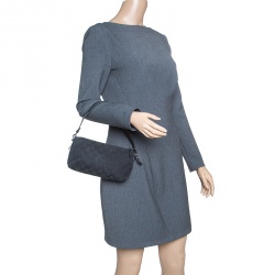 مملوكة مسبقًا Gucci Black GG Canvas Pochette Bag