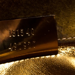 مملوكة مسبقًا Gucci Gold Leather Romy Clutch