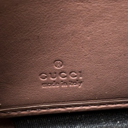 مملوكة مسب قًا محفظة غوتشي سحاب ملتف جلد لامعة غوتشيسيما مايكرو بيج