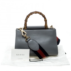 مملوكة مسبقًا Gucci Grey/Off White Leather Small Nymphaea Bamboo Top Handle Shoulder Bag