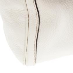 مملوكة مسبقًا Gucci White Pebbled Leather Vintage Web Boston Bag