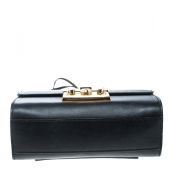 مملوكة مسبقًا Gucci Black Leather Small Padlock Shoulder Bag