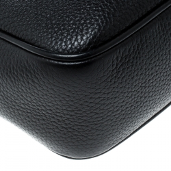 مملوكة مسبقًا حقيبة كتف غوتشي سوهو ديسكو صغيرة جلد لامع أرجوانية