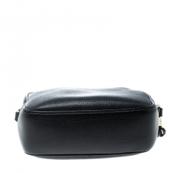 مملوكة مسبقًا حقيبة كتف غوتشي سوهو ديسكو صغيرة جلد لامع أرجوانية