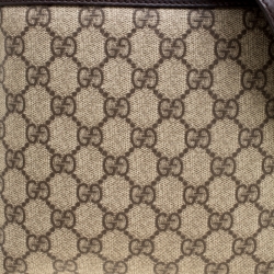 مملوكة مسبقًا Gucci Beige/Brown GG Canvas and Leather Crossbody Bag