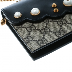 Pre Owned Gucci Beige/Black GG Supreme Canvas and Leather Pearl Peony Wallet On Chain