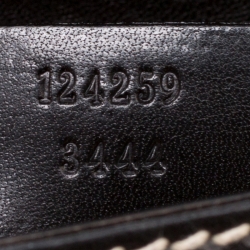 مملوكة مسبقًا Gucci Black Leather GG Buckle Detail Shoulder Bag