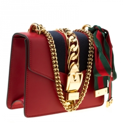 Pre Owned حقيبة كتف غوتشي سيلفي بسلسلة ويب ميني جلد حمراء