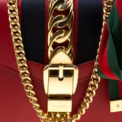 Pre Owned حقيبة كتف غوتشي سيلفي بسلسلة ويب ميني جلد حمراء
