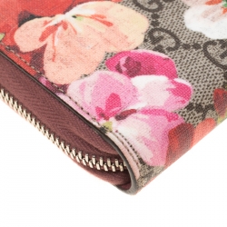 مملوكة مسبقًا Gucci Beige GG Supreme Canvas Blooms Zip Around Wallet