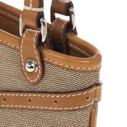 مملوكة مسبقًا Gucci GG Mini Canvas Pochette