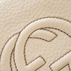 مملوكة مسبقًا حقيبة كروس غوتشي سلسلة سوهو جلد بيج فاتحة