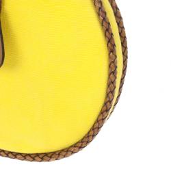 مملوكة مسبقًا Gucci Yellow Bamboo and Woven Trim Hobo