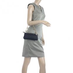 Pre Owned Gucci Black Signature “GG” Canvas Chain Link Pochette