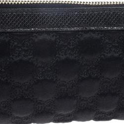 Pre Owned Gucci Black Signature “GG” Canvas Chain Link Pochette