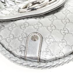 مملوكة مسبقًا Gucci Metallic Silver Guccissima Leather Small Britt Shoulder Bag