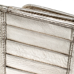 مملوكة مسبقًا Gucci Metallic Gold Leather Interlocking GG Logo Continental Flap Wallet