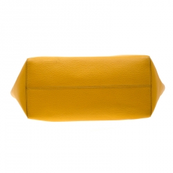 مملوكة مسبقًا حقيبة يد غوتشي شوبر سوينغ كبيرة جلد مسطردة