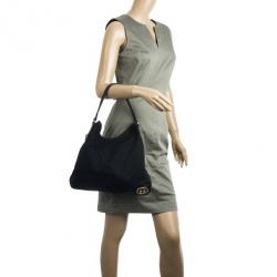 مملوكة مسبقًا Gucci Black GG "New Britt" Flat Hobo Canvas Bag