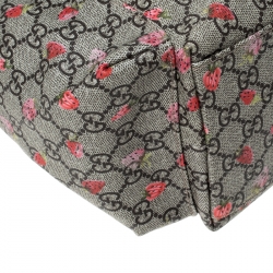 Pre Owned Gucci Beige GG Coated Canvas Strawberry-Print Diaper Messenger Bag
