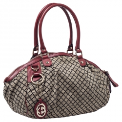 Pre Owned حقيبة غوتشي سوكي بوسطن متوسطة كانفاس GG حمراء/ بيج