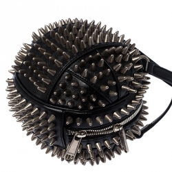 Pre Owned Gucci Black Leather Mini Spike Tifosa Bag