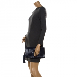 مملوكة مسبقًا Gucci Navy Blue Patent Leather Soho Clutch