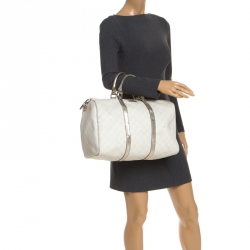 مملوكة مسبقًا Gucci White/Silver GG Supreme Canvas and Leather Joy Boston Bag