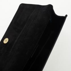 مملوكة مسبقًا Gucci Black Patent Leather Buckle Clutch