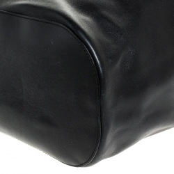 Pre Owned Gucci Black Leather Hoop Handle Bucket Bag