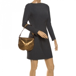 مملوكة مسبقًا Gucci Gold Embossed Leather Small Studded Pelham Hobo