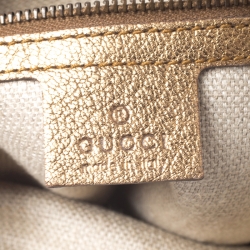 مملوكة مسبقًا Gucci Gold Embossed Leather Small Studded Pelham Hobo