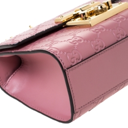 مملوكة مسبقًا Gucci Pink Guccissima Leather Small Padlock Shoulder Bag